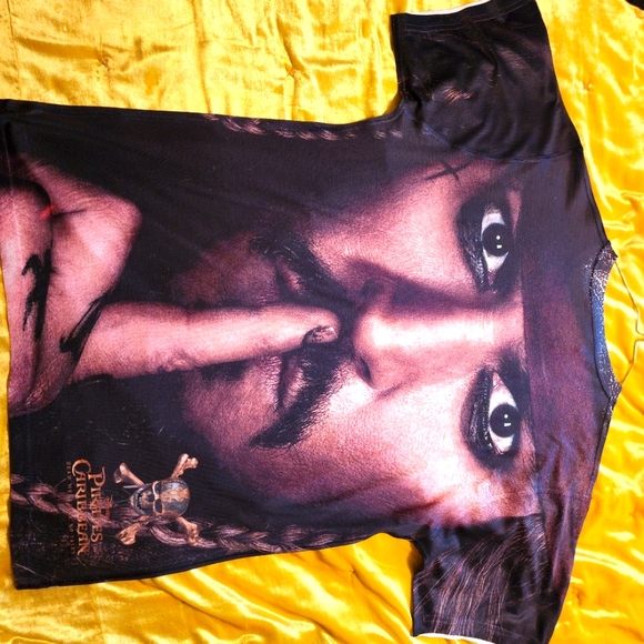 Japan, Disney Pirates of the Caribbean t-shirt New w/ Tags, XL - Picture 1 of 5